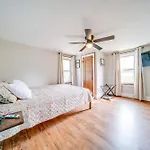 Central Erie Vacation Rental About 2 Mi To Beach!
